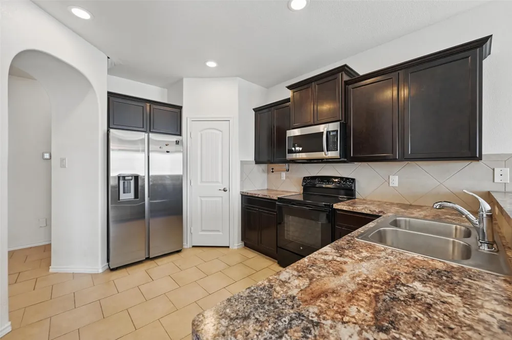 704 San Miguel Trail Fort Worth, TX 76052