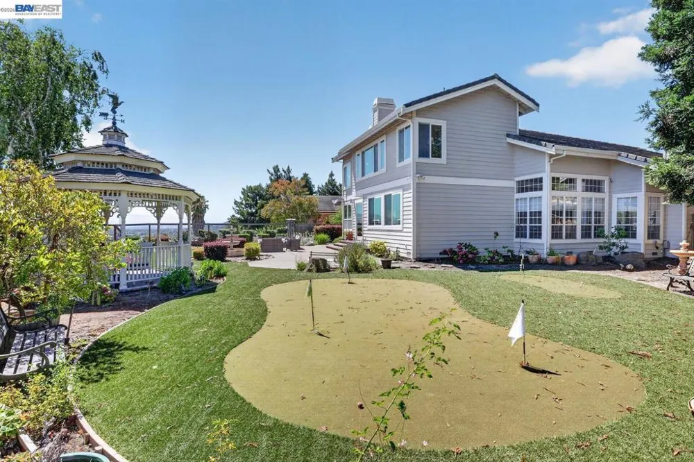 8257 Brittany Dr Dublin, CA 94568