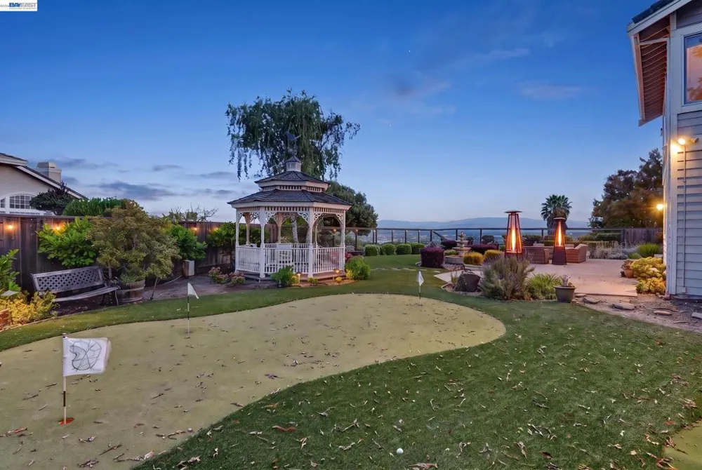 8257 Brittany Dr Dublin, CA 94568