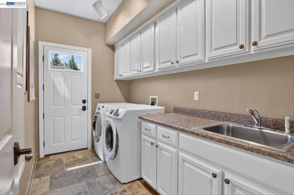 8257 Brittany Dr Dublin, CA 94568