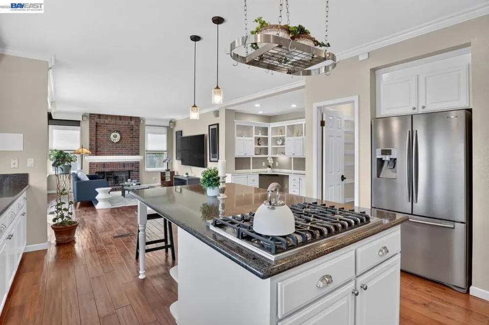 8257 Brittany Dr Dublin, CA 94568