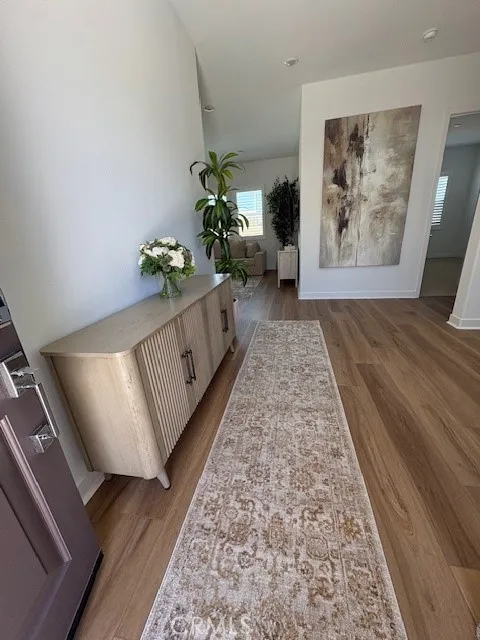 29423 Camino Surfeo Valencia, CA 91354