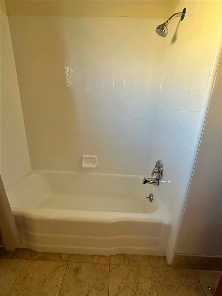 17458 Fontlee Lane Fontana, CA 92335