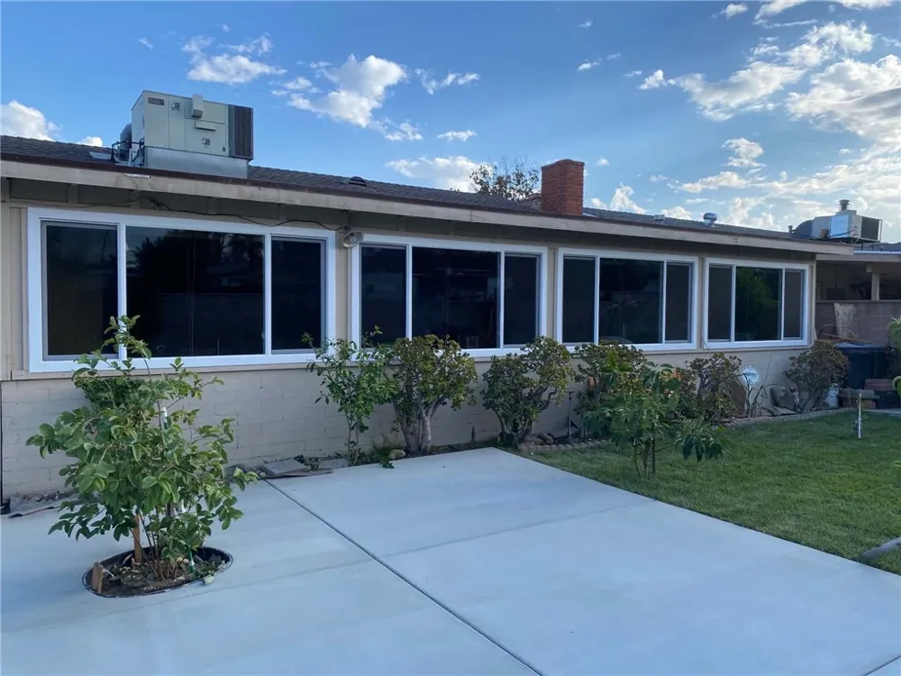 17458 Fontlee Lane Fontana, CA 92335