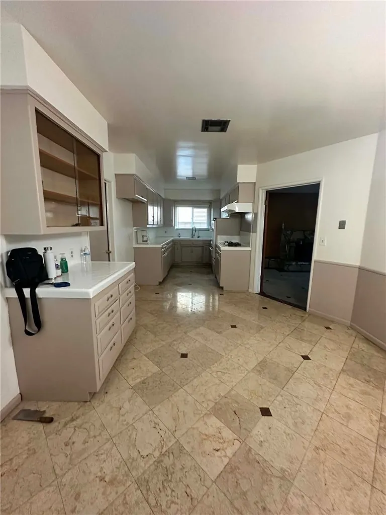 17458 Fontlee Lane Fontana, CA 92335