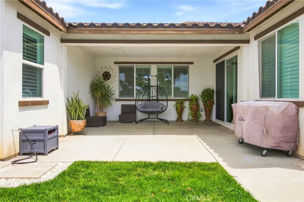 3505 W Poppet San Bernardino, CA 92407