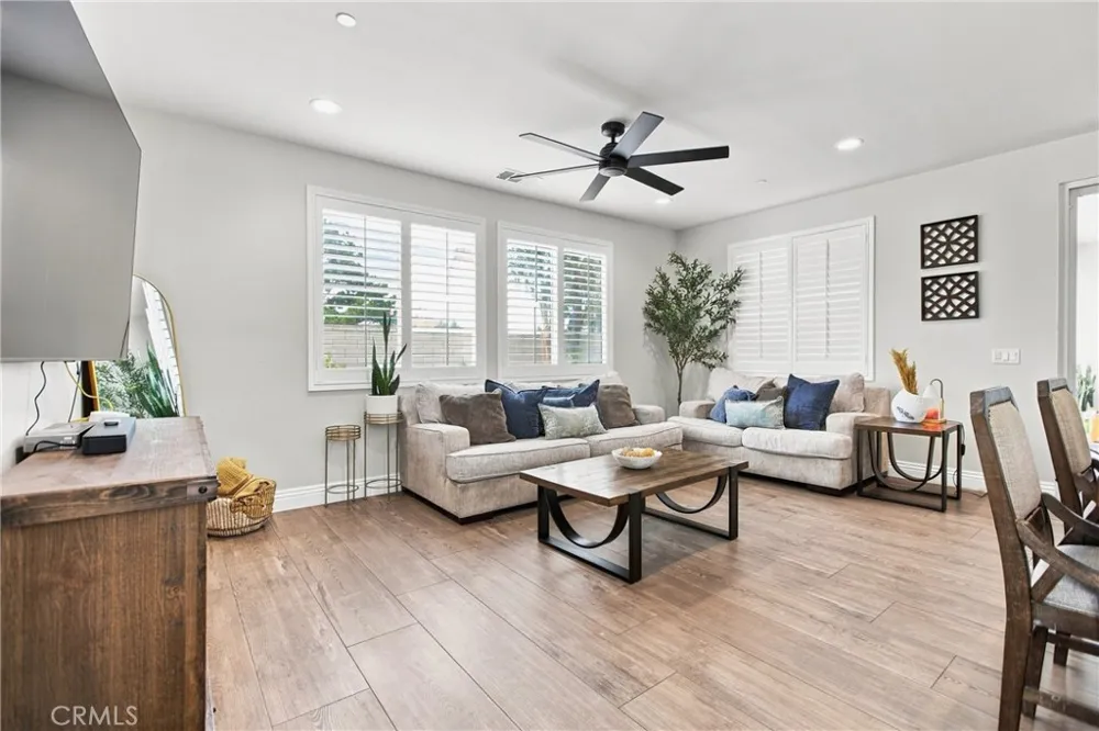 3505 W Poppet San Bernardino, CA 92407