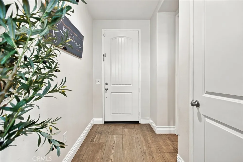 3505 W Poppet San Bernardino, CA 92407