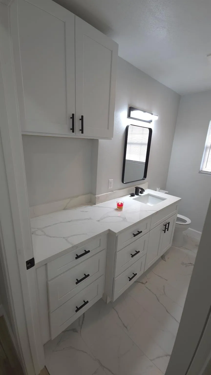 5126 Kingsbury Street Houston, TX 77021