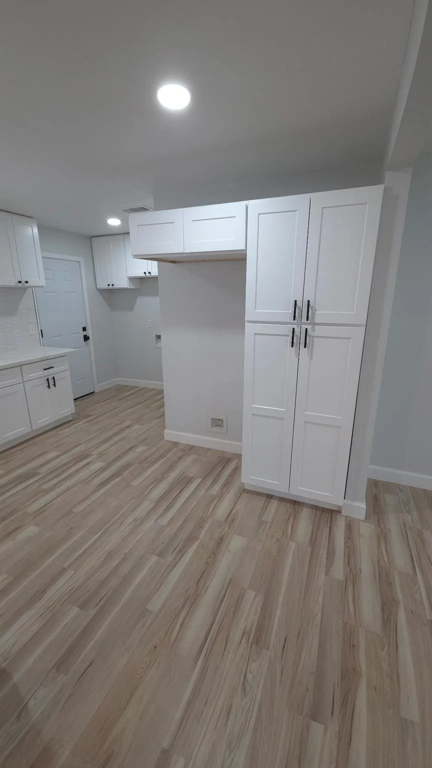 5126 Kingsbury Street Houston, TX 77021
