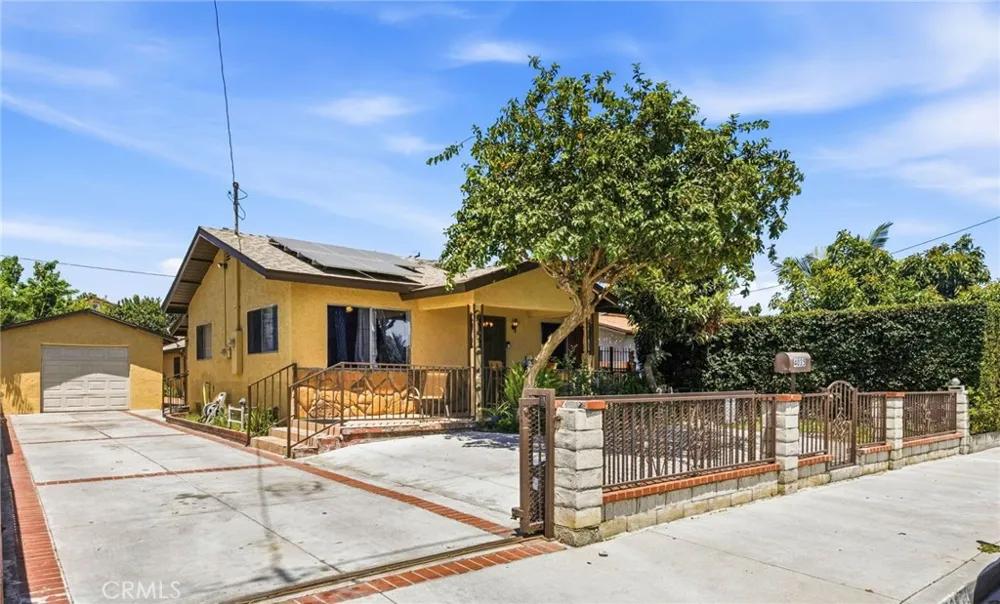 4035 Beck Bell, CA 90201