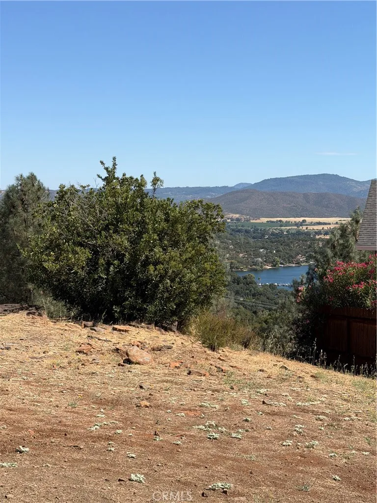 16547 Crescent Court Hidden Valley Lake, CA 95467