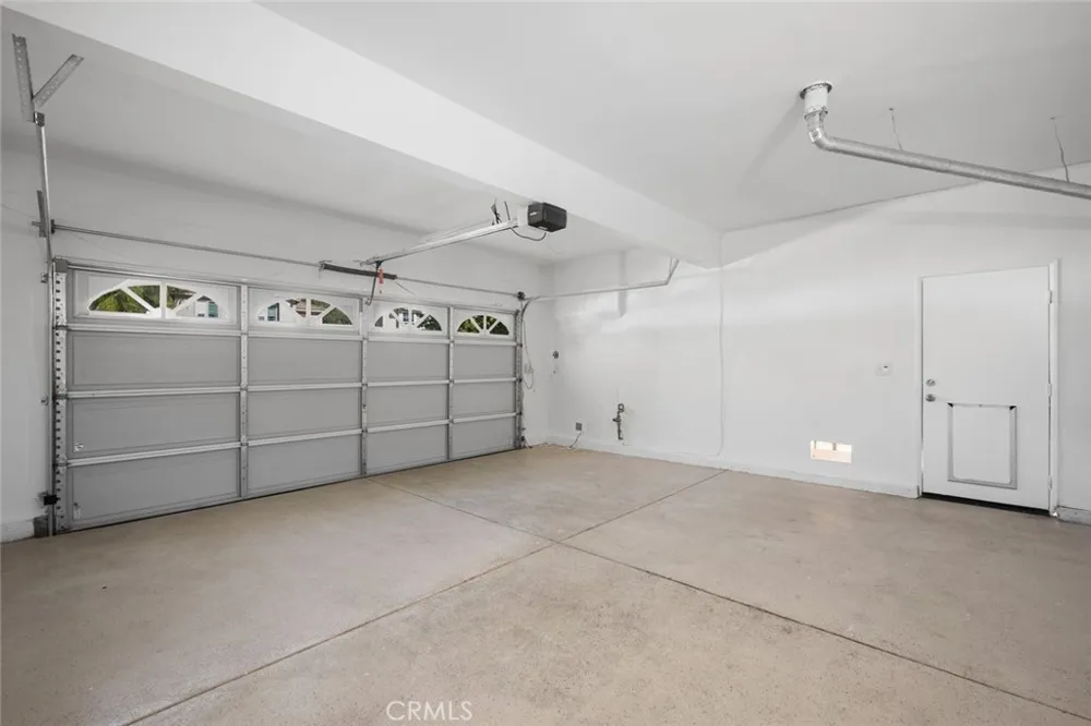 29511 Dana Court Canyon Country, CA 91387