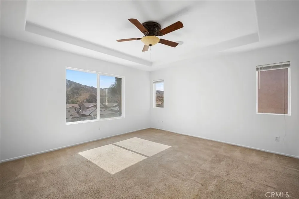 29511 Dana Court Canyon Country, CA 91387
