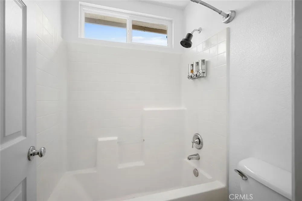 29511 Dana Court Canyon Country, CA 91387