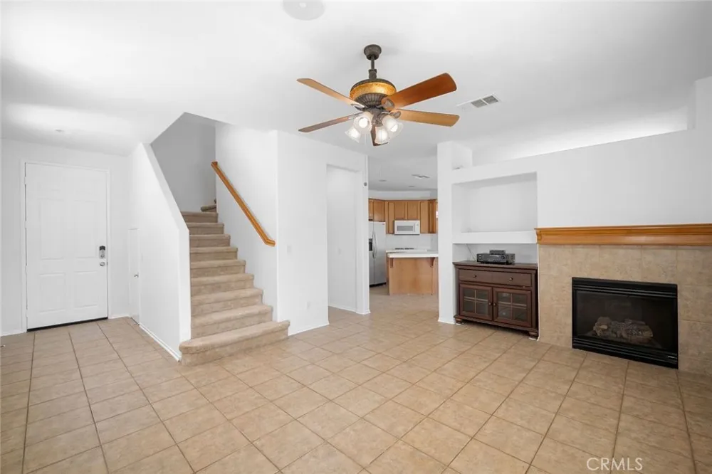 29511 Dana Court Canyon Country, CA 91387