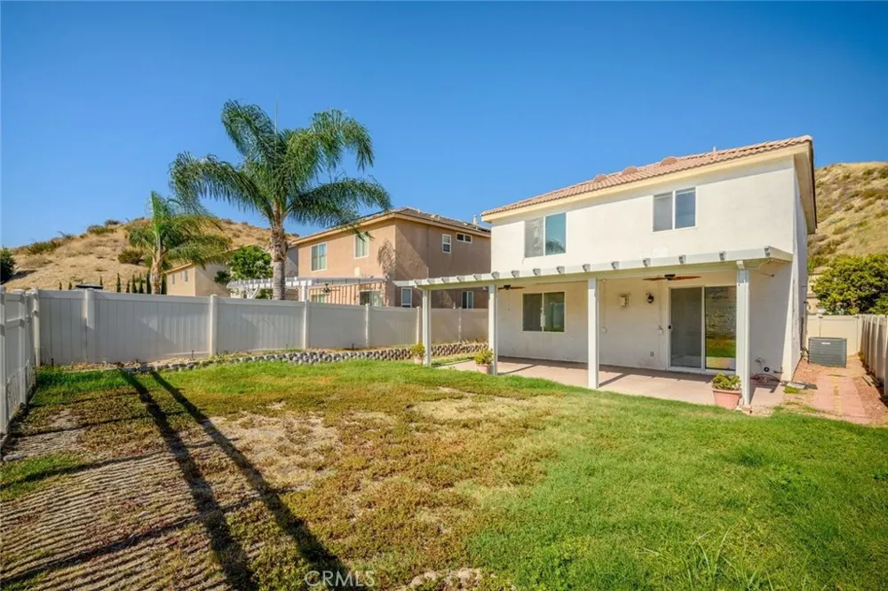 29511 Dana Court Canyon Country, CA 91387