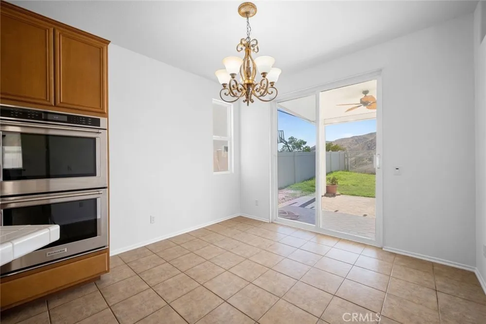 29511 Dana Court Canyon Country, CA 91387