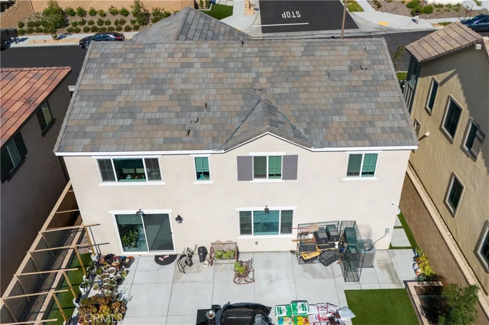 5007 Bay Laurel Fontana, CA 92336