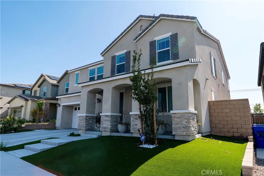 5007 Bay Laurel Fontana, CA 92336