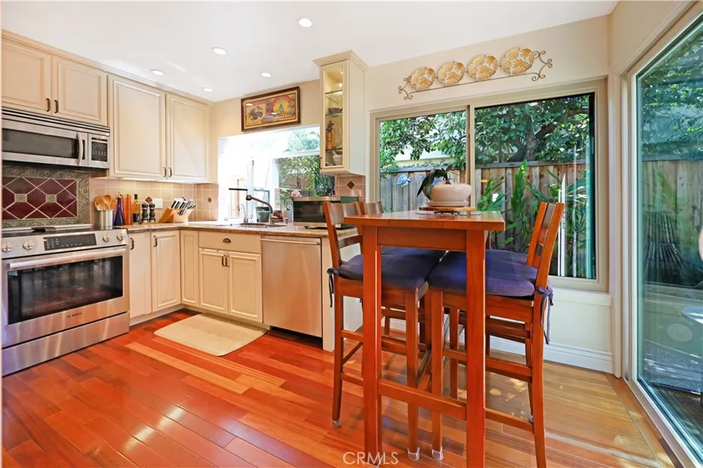 31 Cadiz Circle Redwood City, CA 94065