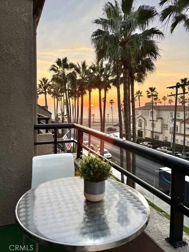 1200 Pacific Coast #230 Huntington Beach, CA 92648