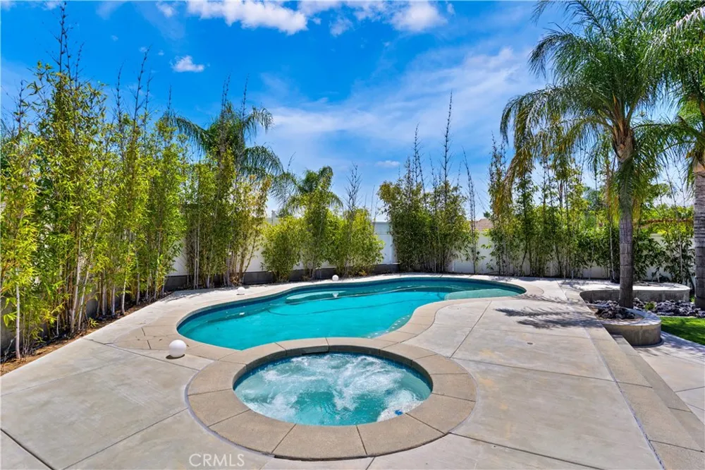 30044 Little Harbor Drive Canyon Lake, CA 92587
