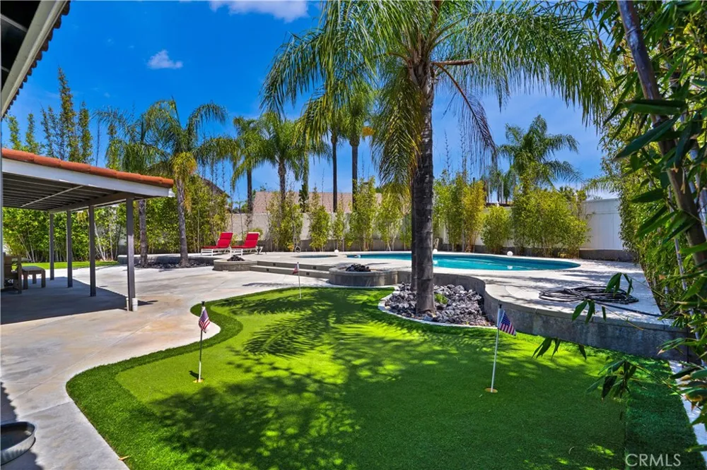 30044 Little Harbor Drive Canyon Lake, CA 92587