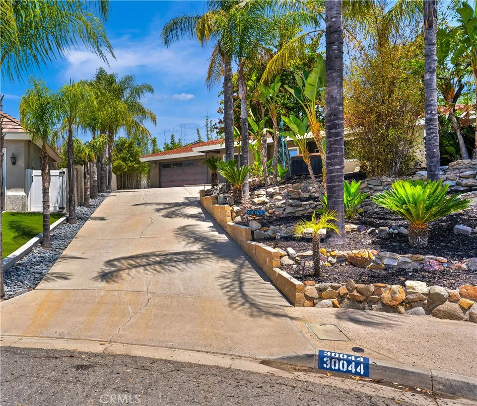 30044 Little Harbor Drive Canyon Lake, CA 92587