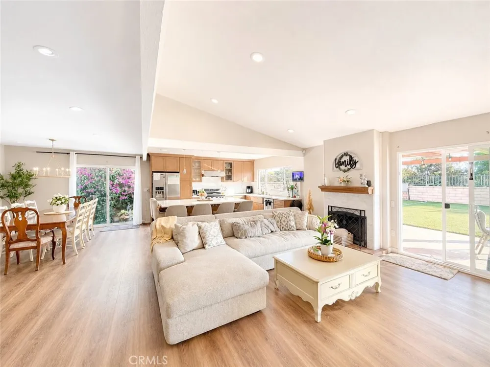 27841 Siruela Mission Viejo, CA 92692