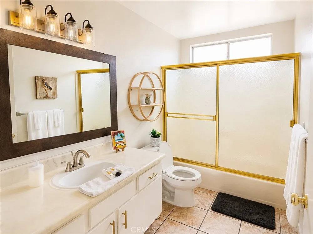 27841 Siruela Mission Viejo, CA 92692