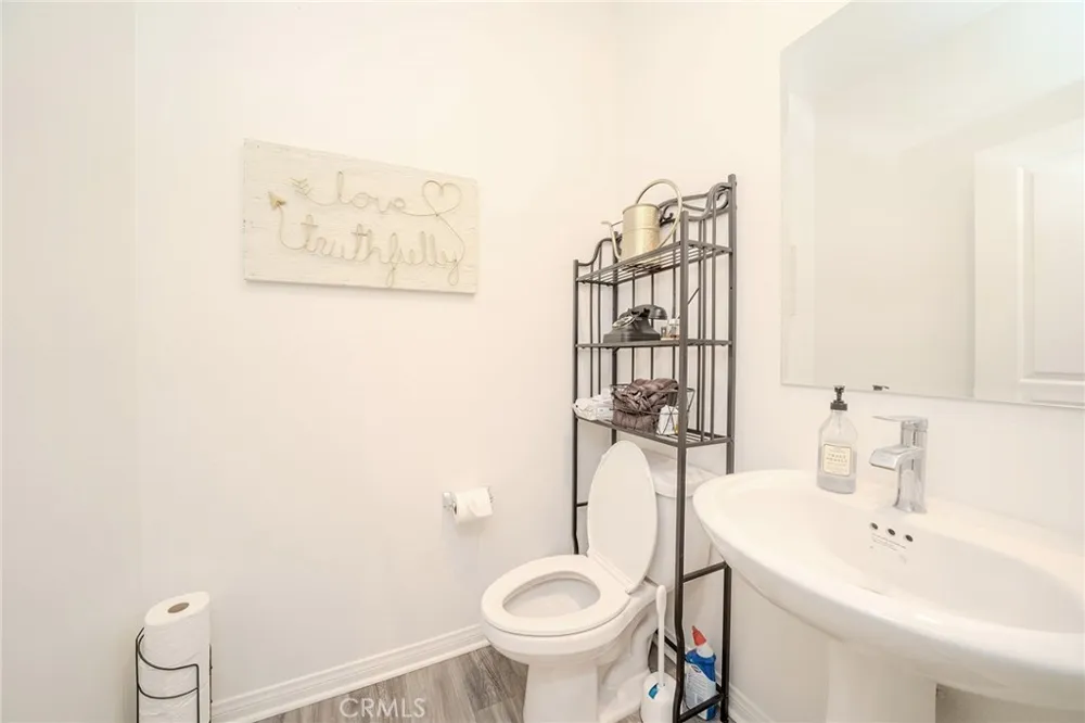 6918 Crimson Buena Park, CA 90621