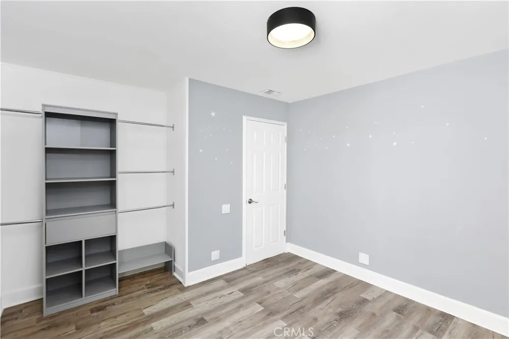 22121 Padova Laguna Hills, CA 92653