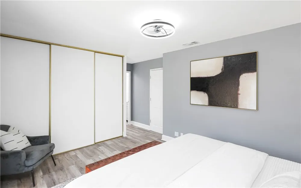 22121 Padova Laguna Hills, CA 92653