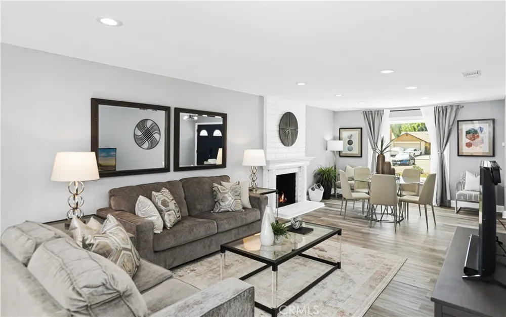 22121 Padova Laguna Hills, CA 92653