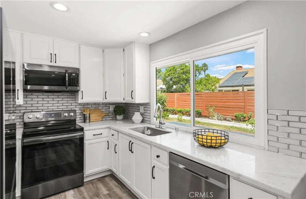 22121 Padova Laguna Hills, CA 92653