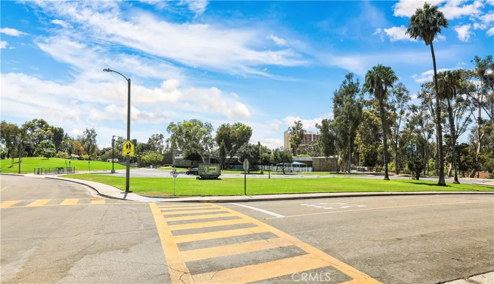 22121 Padova Laguna Hills, CA 92653