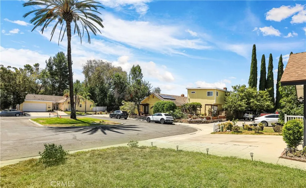 22121 Padova Laguna Hills, CA 92653