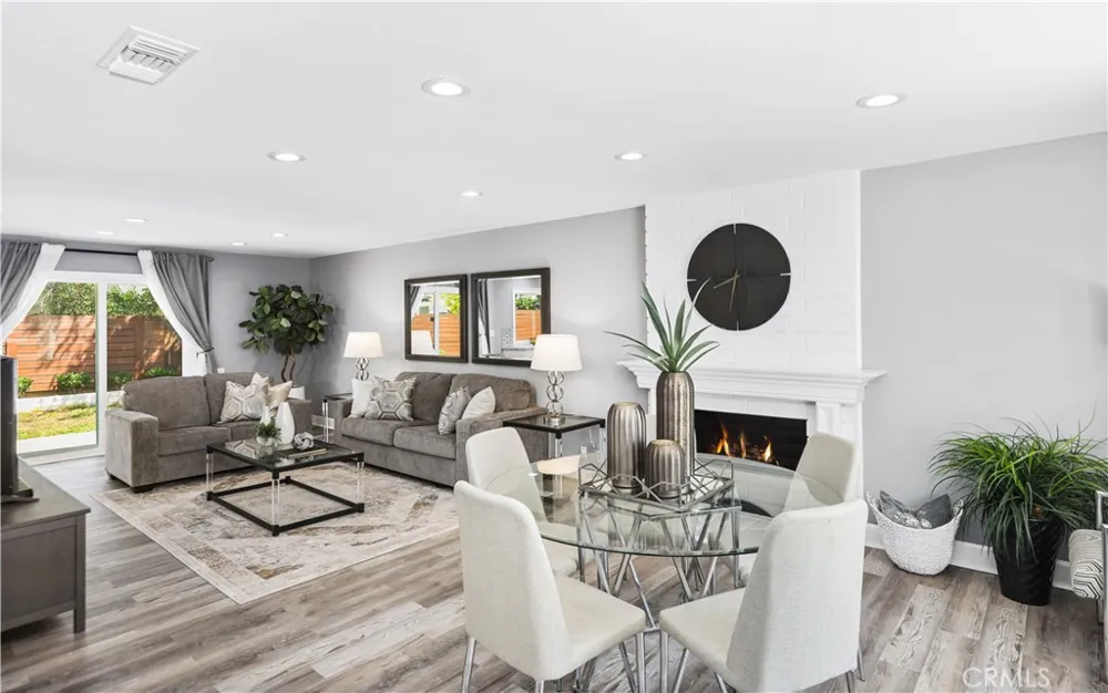 22121 Padova Laguna Hills, CA 92653