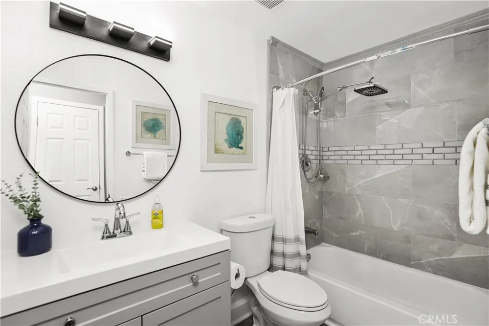 22121 Padova Laguna Hills, CA 92653