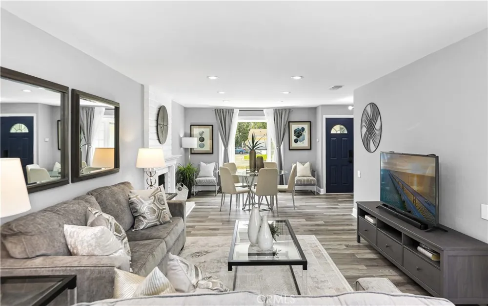 22121 Padova Laguna Hills, CA 92653