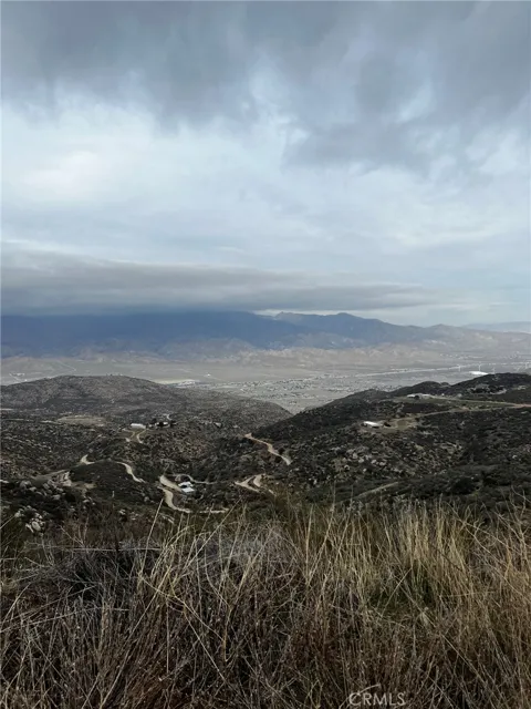 7 Horse Trail Rd.