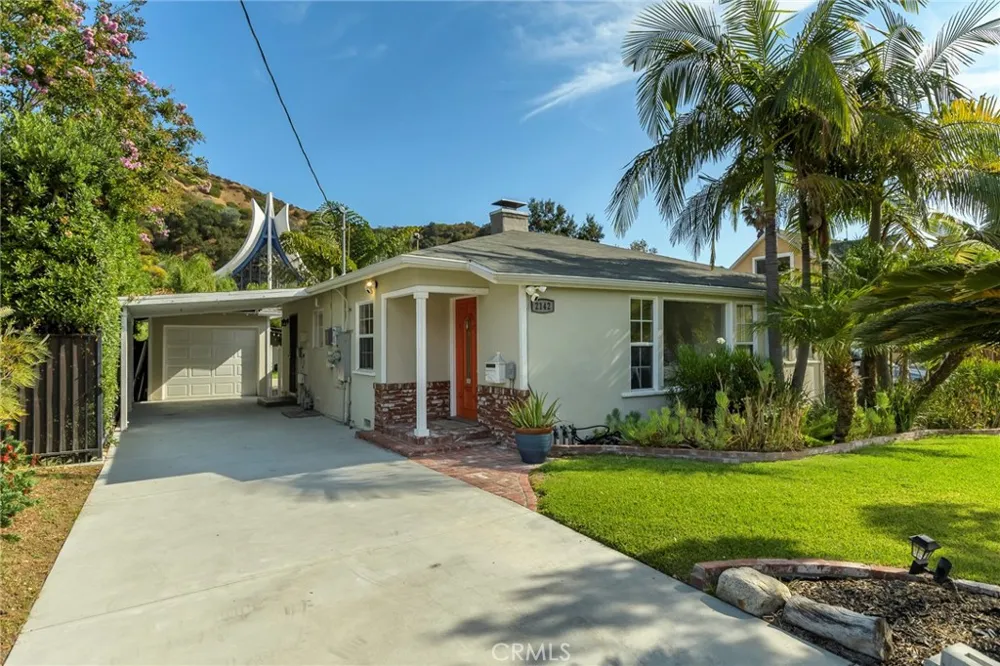 2142 E Chevy Chase Glendale, CA 91206
