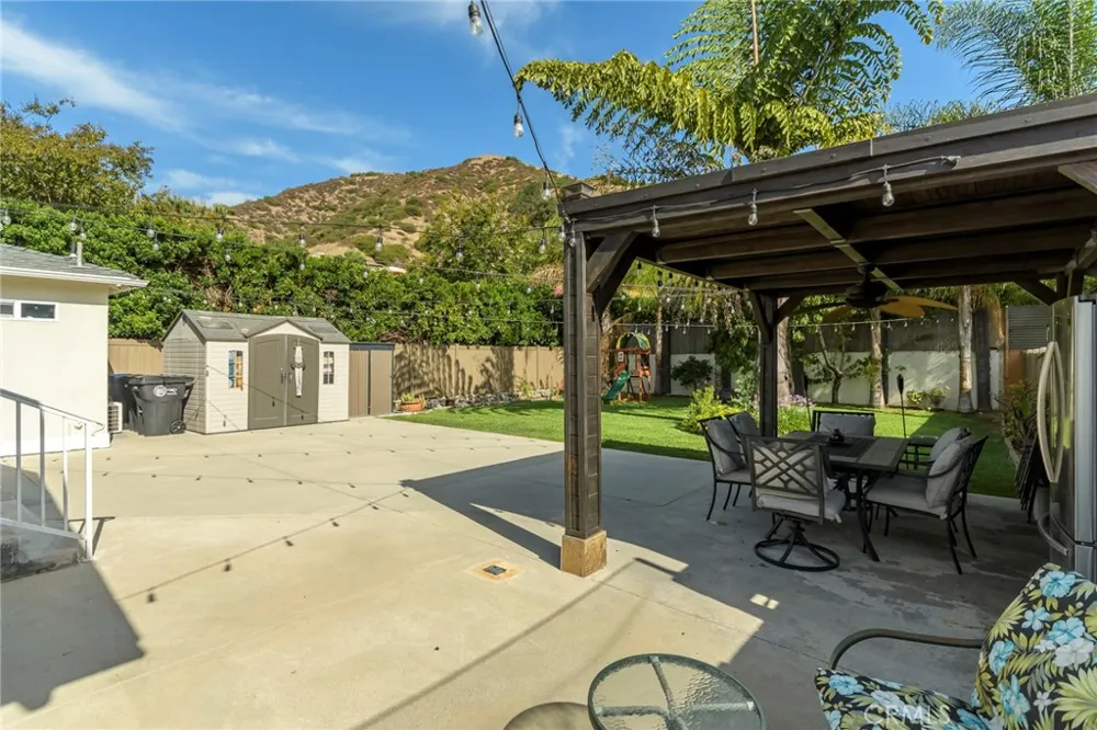 2142 E Chevy Chase Glendale, CA 91206
