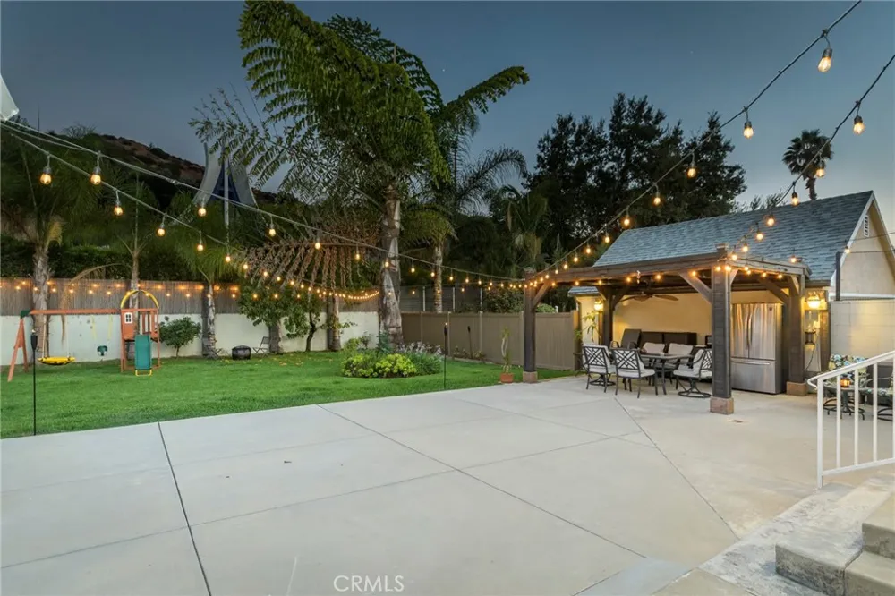 2142 E Chevy Chase Glendale, CA 91206