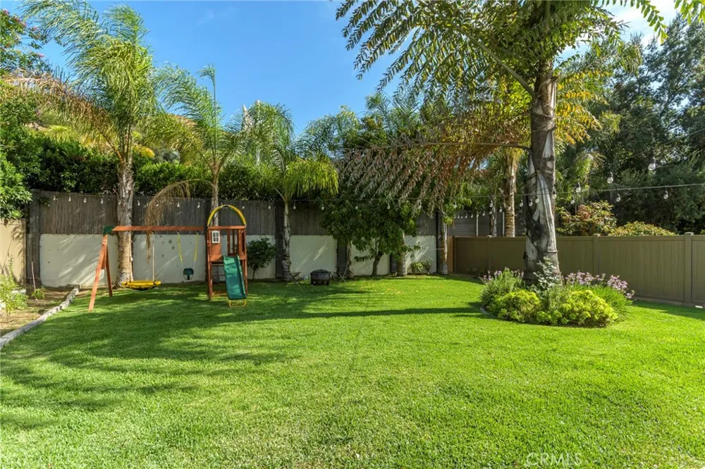 2142 E Chevy Chase Glendale, CA 91206