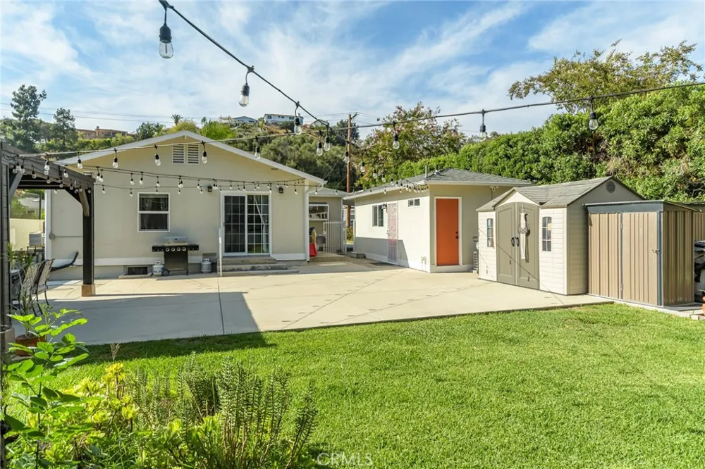 2142 E Chevy Chase Glendale, CA 91206