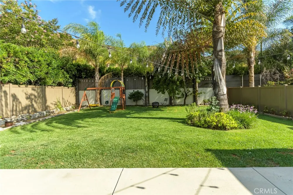 2142 E Chevy Chase Glendale, CA 91206