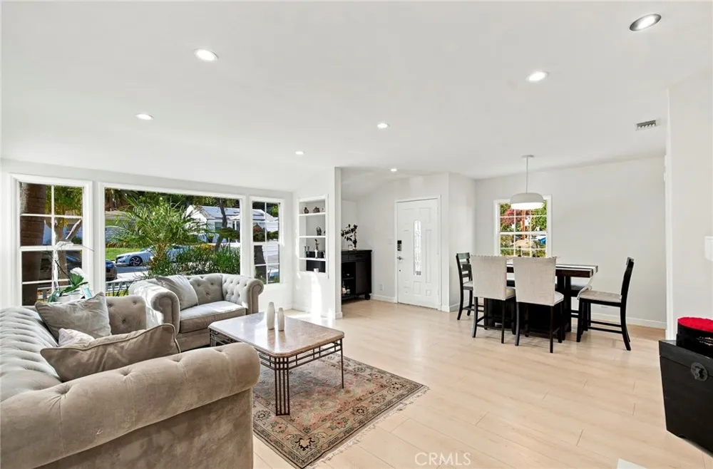 2142 E Chevy Chase Glendale, CA 91206