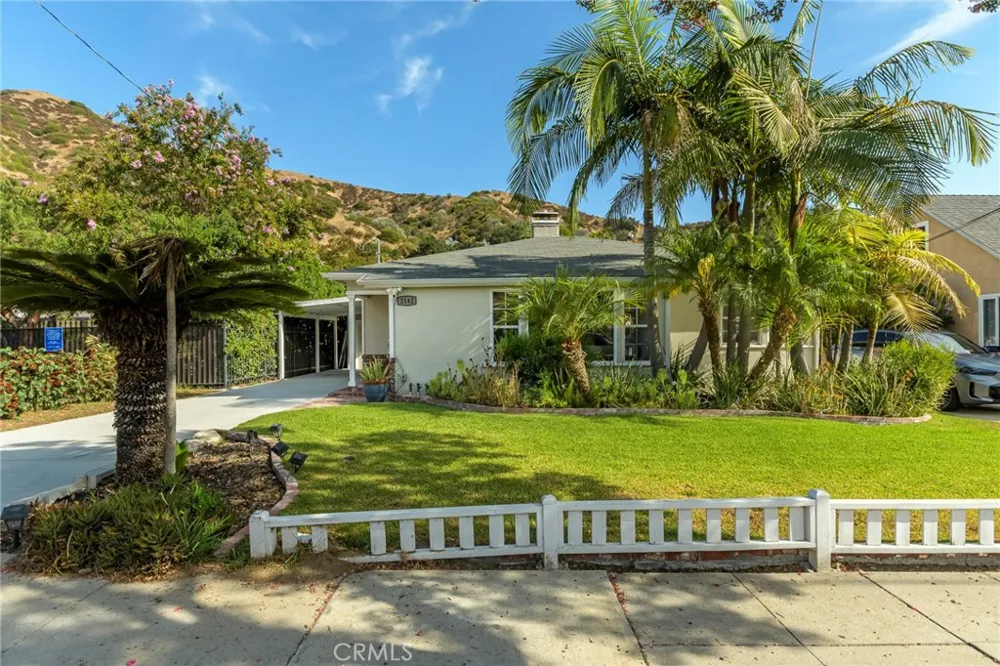 2142 E Chevy Chase Glendale, CA 91206